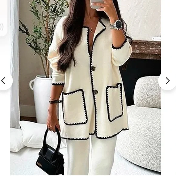 Elegant Cream Cardigan with Black Trim - Picture 1 of 4